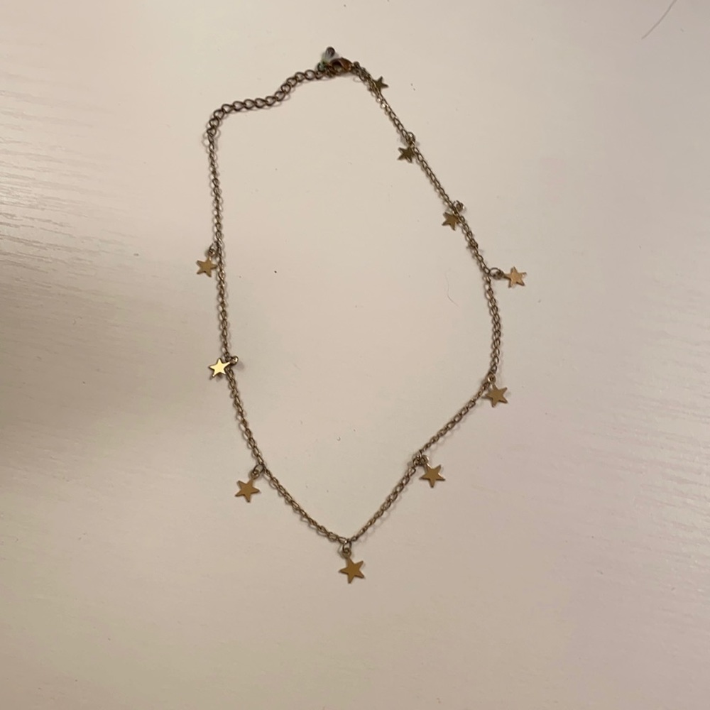 cute gold star choker necklace!